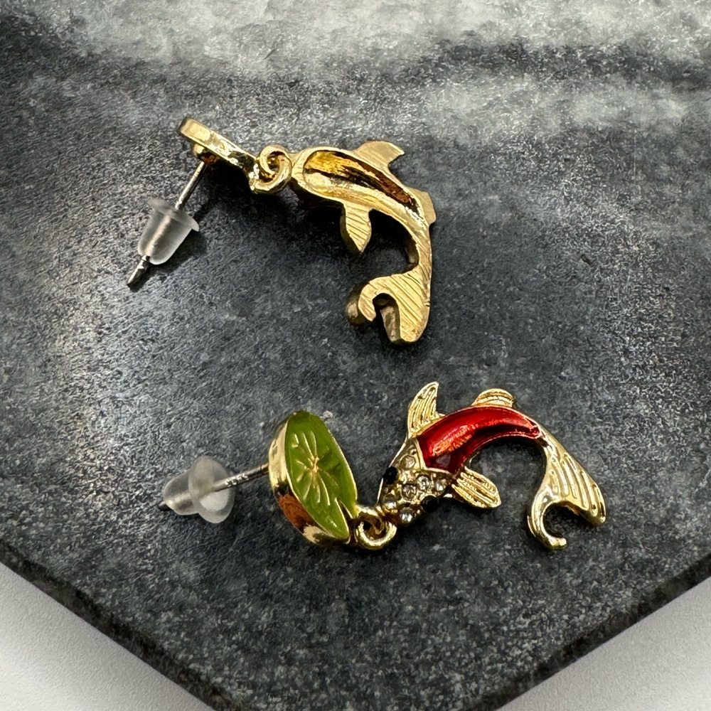 3/$15 Adorable Koi Fish Lilypad Dangle Earrings - Picture 4 of 7